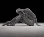 Artist Uses Chains to Create Astonishing Sculptures